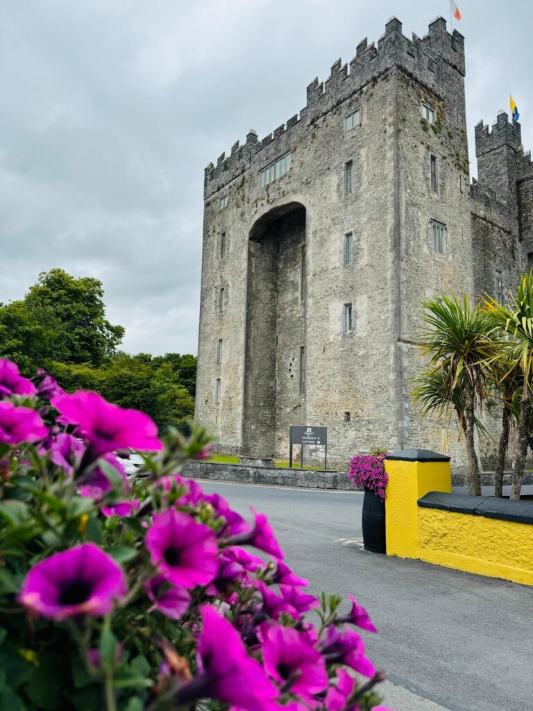 🏰 Discovering Bunratty Castle: Ireland’s Medieval Gem
